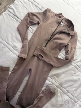 OQQ RIBBED LONGSLEEVE JUMPSUIT